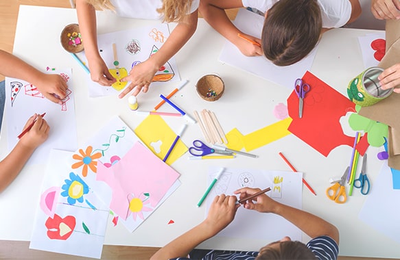 Banner Content Image: https://www.dynamic-distribution.net/images/banner/source/Arts-Crafts-min.jNnYlsR3rB.jpg?t=1718024651