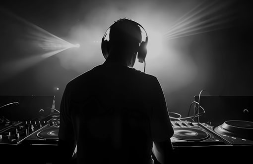 Banner Content Image: https://www.dynamic-distribution.net/images/banner/source/Gifts-%26-Accessories-min.sPR9drE00X.jpg?t=1718024651