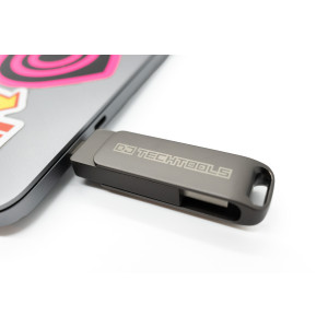 Flash Drives & Accessories