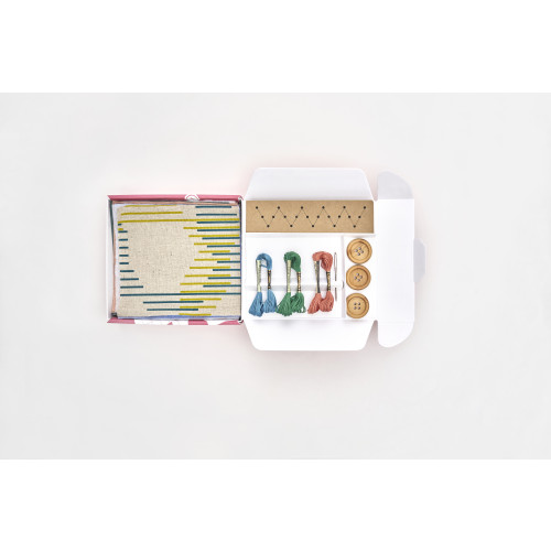 Eguchi Montessori Busy Box -Sewing