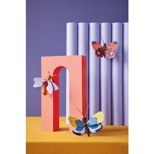 Studio Roof Insect (S) - Bumblebee